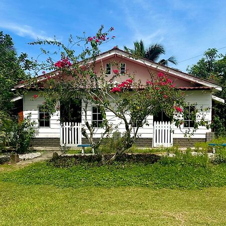 Kapal Terbang Guest House Langkawi Pantai Cenang  Zewnętrze zdjęcie